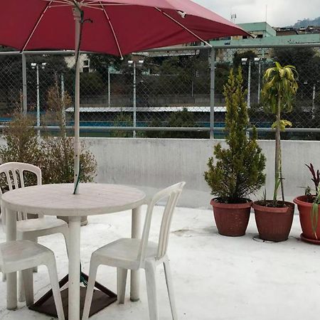 Tin House Quito Hotell Exteriör bild
